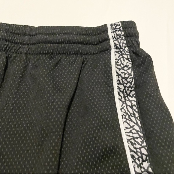 Jordan Dri Fit Athletic Shorts Kids Boys Size Small 8-10 Years - Picture 2 of 14